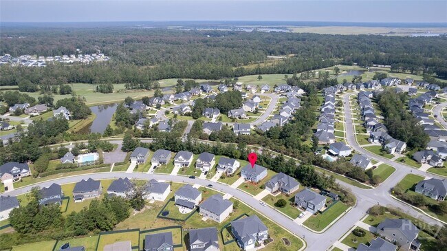 Building Photo - 225 Beckley Dr