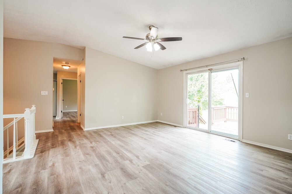 Building Photo - 3524 En-Joie Dr