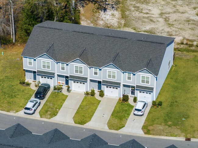 Building Photo - 148 Aspen Rd