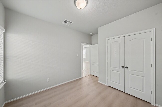 Building Photo - 8407 Balding Dr