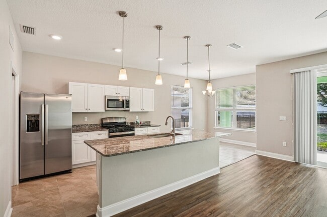 Floorplan - Eleven Oaks