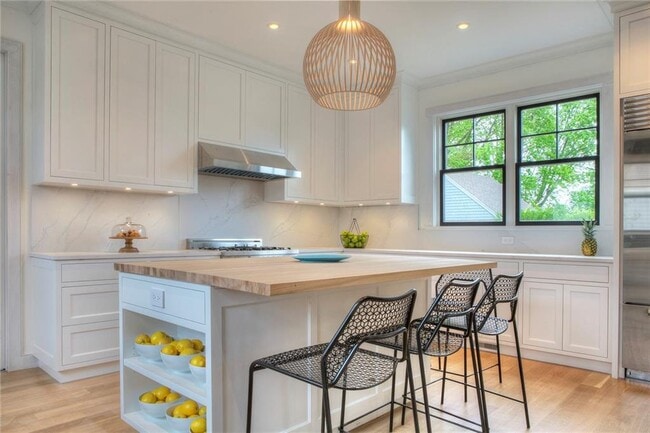 Building Photo - 766 Indian Ave