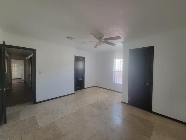 Building Photo - 1514 N Stanton St