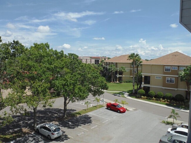 Building Photo - 2700 Bayshore Blvd