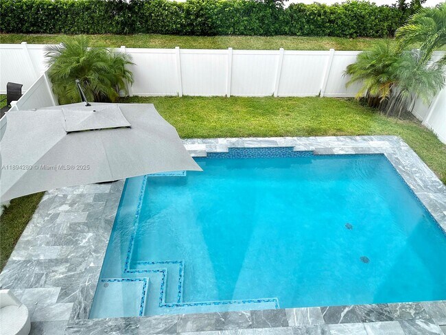 Building Photo - 1101 Azul Ct