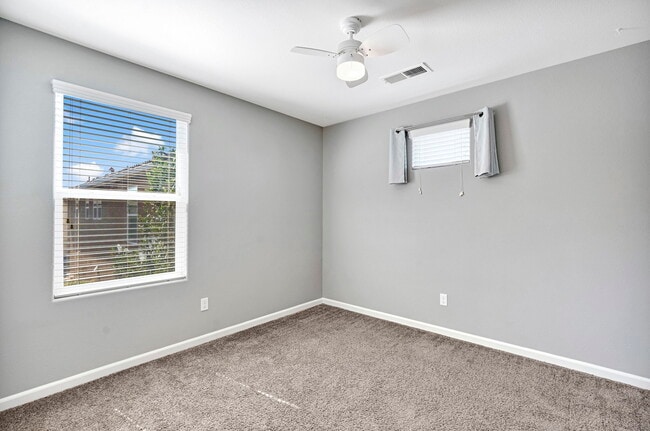 Building Photo - 1446 Sundial Way