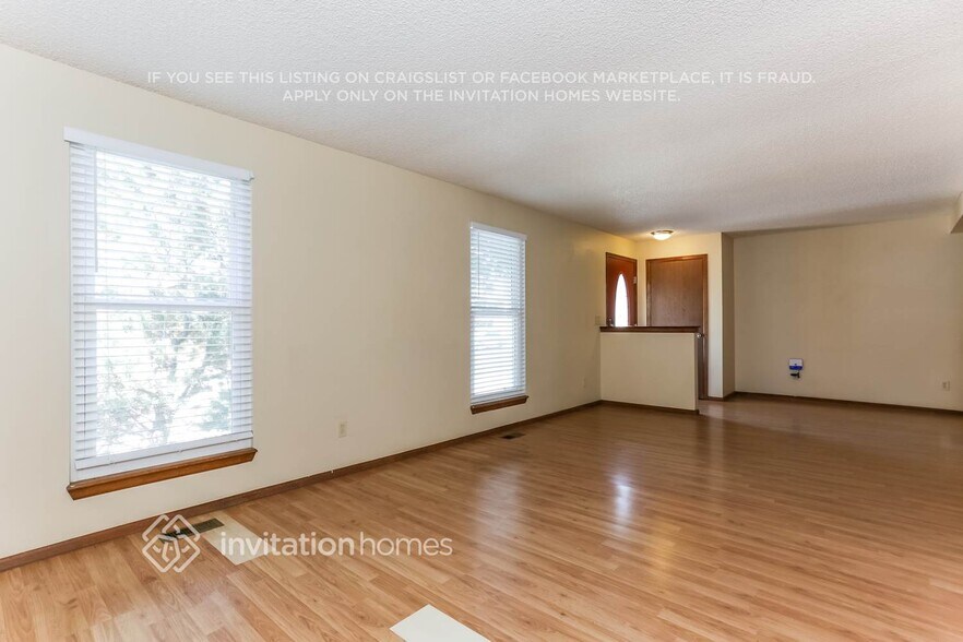 Building Photo - 4490 S Ceylon Way