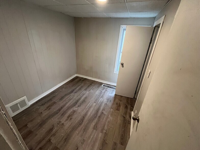 Building Photo - 7006 Worley Ave