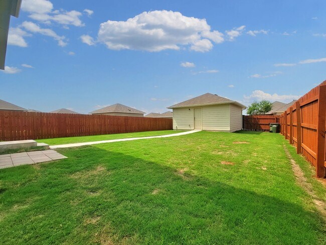 Building Photo - Stunning 3-Bedroom Home in Leander! Availa...