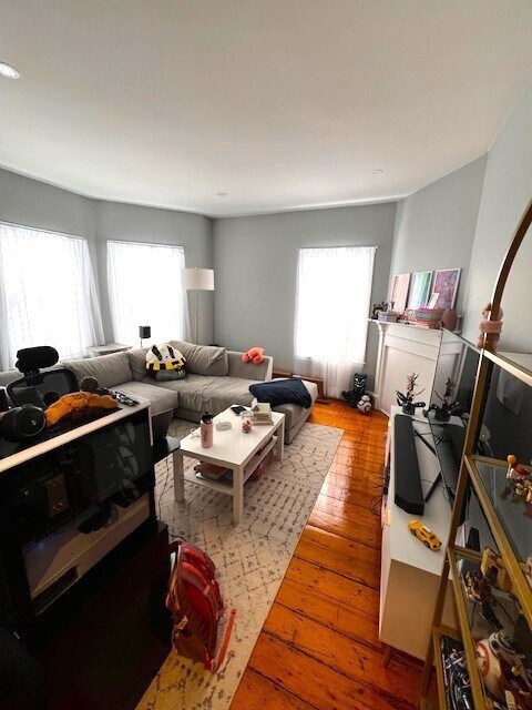 Primary Photo - 41 Ardell St