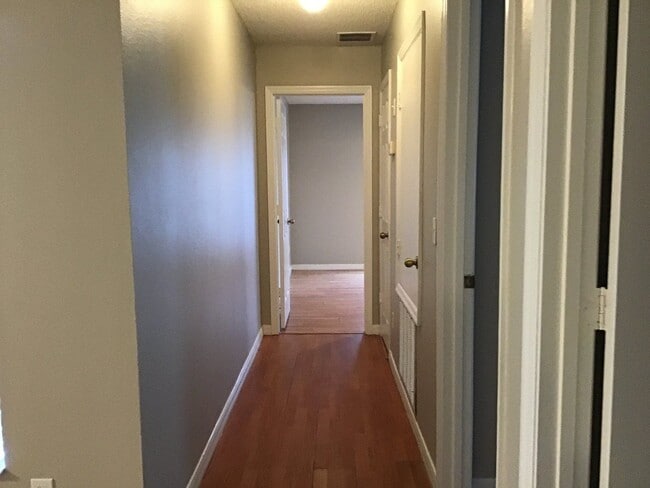 Building Photo - 914 Crystal Bay Ln