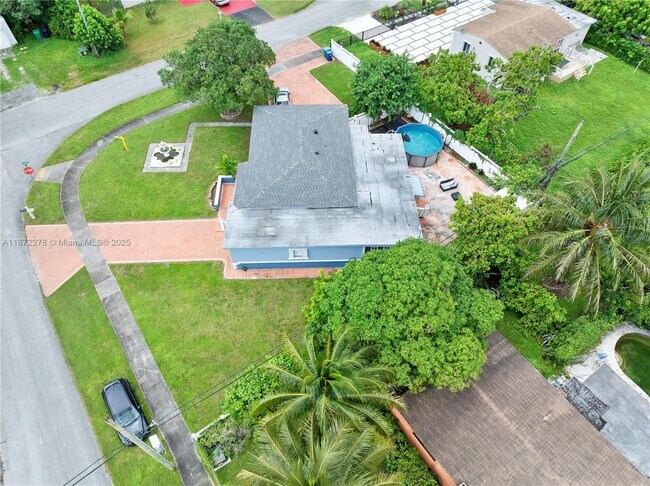 Building Photo - 951 NW 148th St