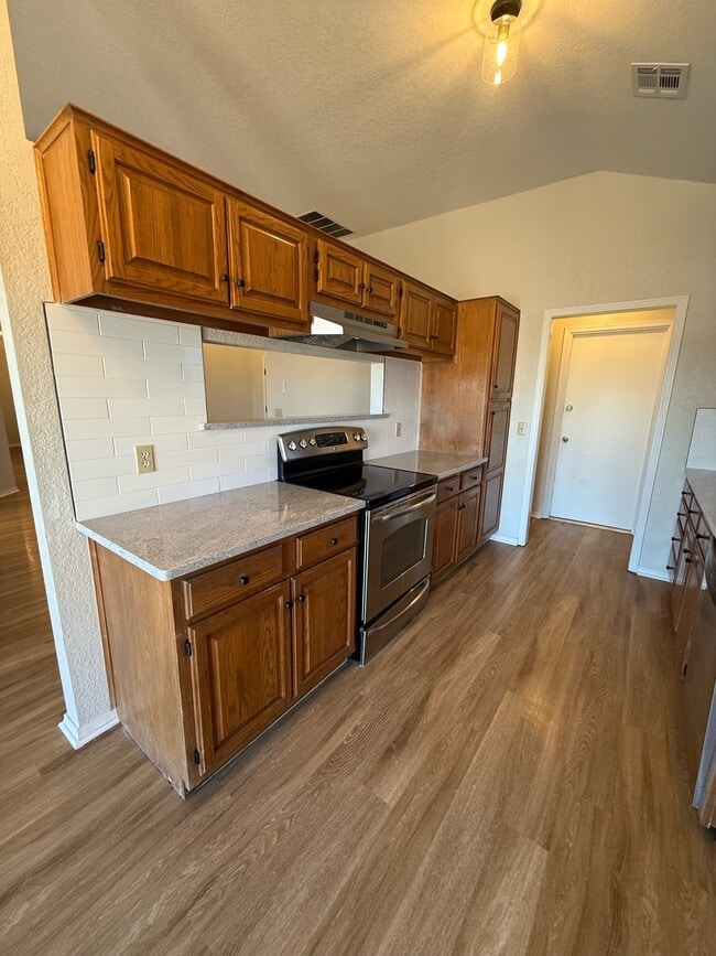 Building Photo - 8232 Wilshire Ridge Dr