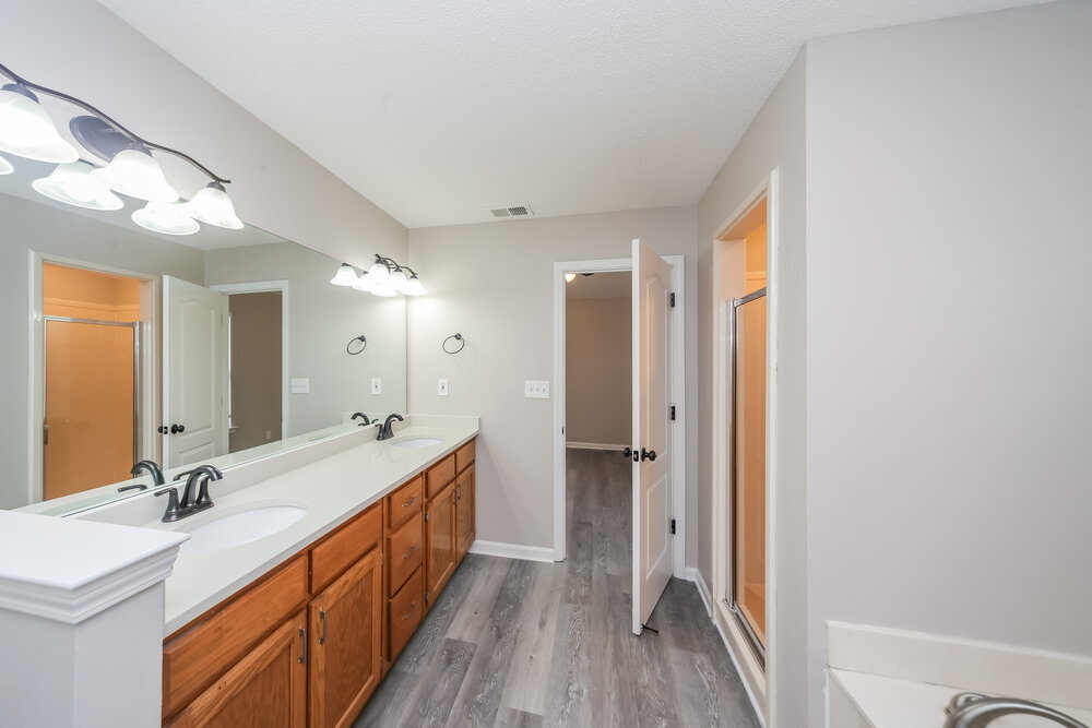 Building Photo - 13073 Claybourne Cove