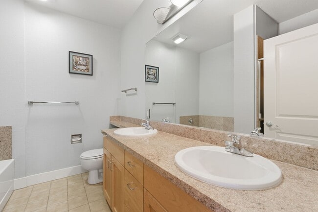 Building Photo - 1585 Brunswig Ln