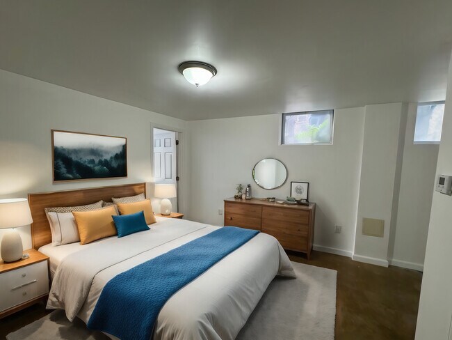 Building Photo - 70 Frankfort St