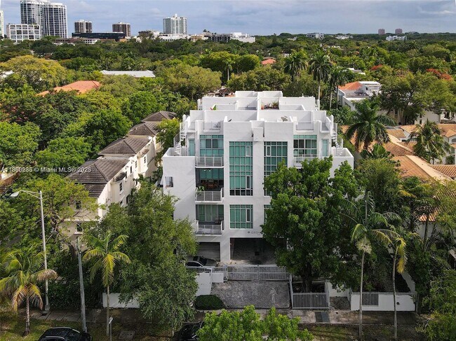 Building Photo - 3062 Bird Ave