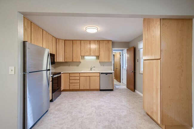 Building Photo - Beautiful Newly Remodeled Ranch with fully finished basement- Large Yard! RV Parking!