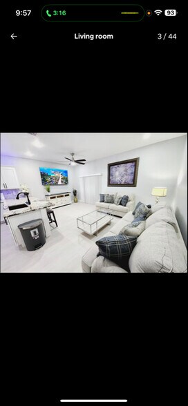 Building Photo - 415 Magnolia Ave