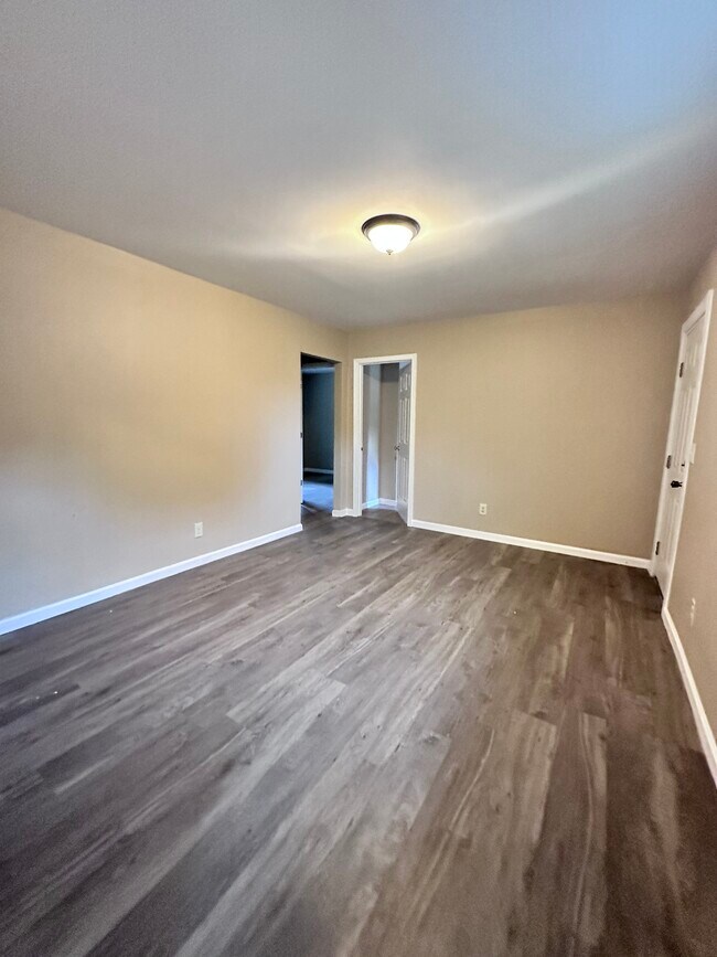 Building Photo - 141 W Michigan Ave