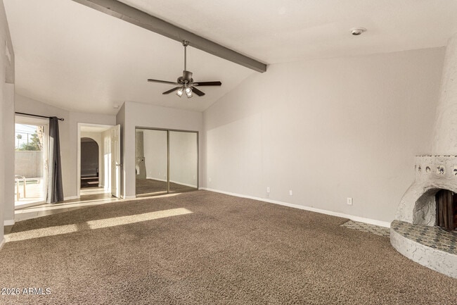 Building Photo - 1708 N Daffodil St