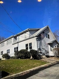 Building Photo - 2064 Main St