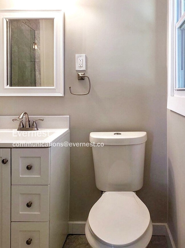 Building Photo - Updated 3 Bedroom Home in Mableton / Near ...