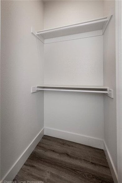 Building Photo - 1510 N Gregg Ave