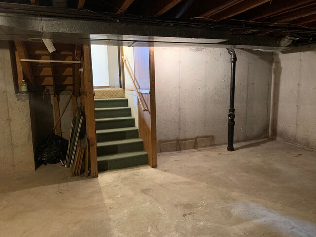 Basement - 1213 E Airport Rd
