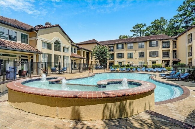 Building Photo - 3777 Peachtree Rd NE