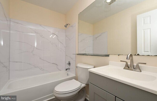 Building Photo - 10709 Gideon Ct