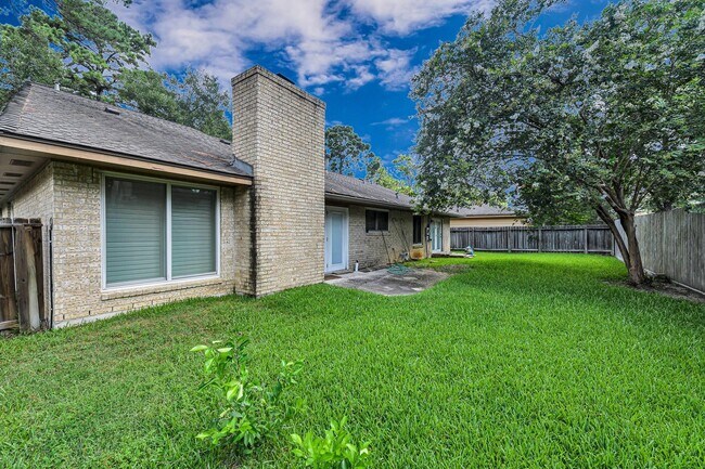 Building Photo - 3647 Marywood Dr