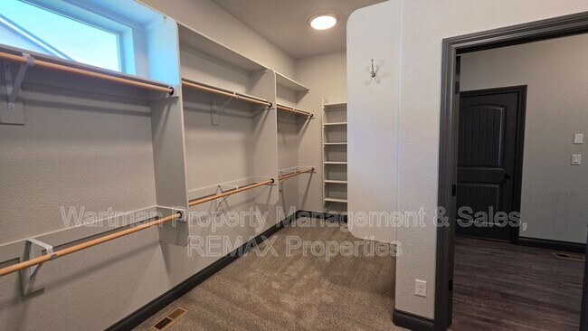 Building Photo - 10250 Hewlett's Gulch Ct