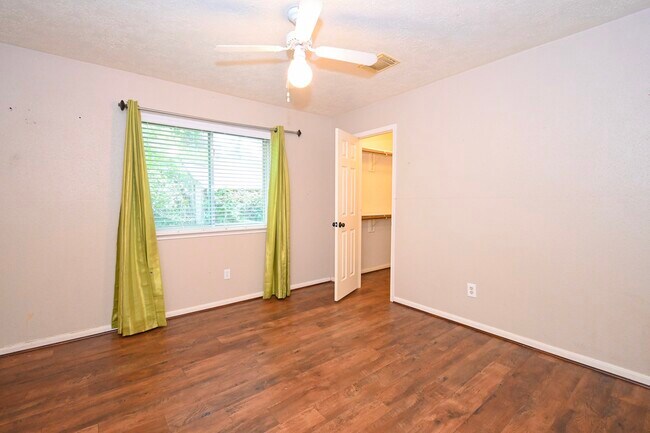 Building Photo - 16302 Ash Point Ln