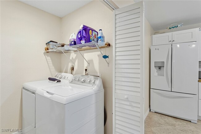 Building Photo - 15514 Crystal Lake Dr