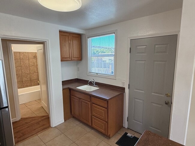 Building Photo - Richmond 2-Bedroom Single Family Home w/ 1...