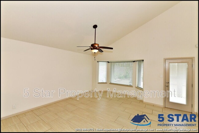 Building Photo - 5005 Moon Ranch Ln