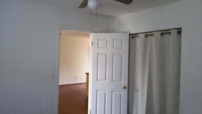 Building Photo - 1153 Links Road