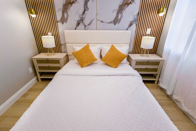 Building Photo - 6168 Cumberland St