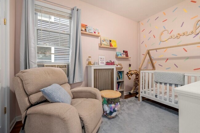 Building Photo - 46 Hawthorn Ave