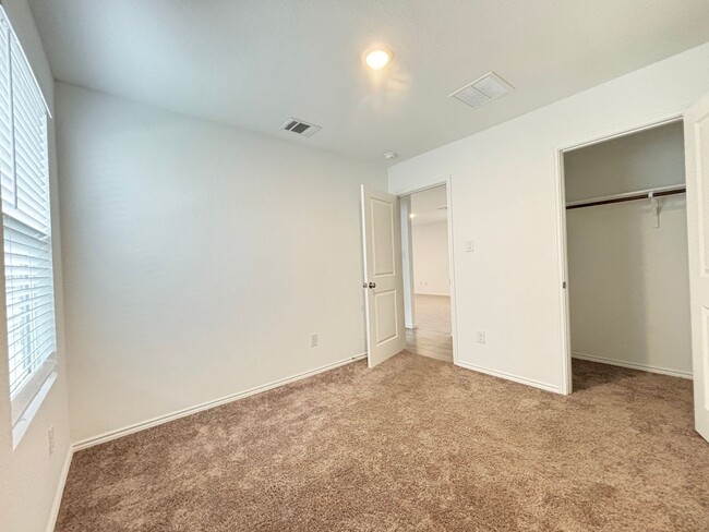 Building Photo - Beautiful Single Family Home in Steelwood ...