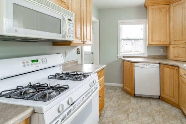Kitchen - 1222 S 1900 E