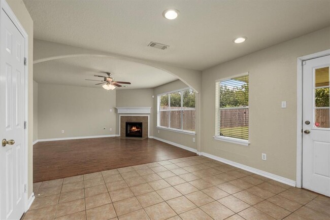 Building Photo - 17919 Rose Hill Park Ln