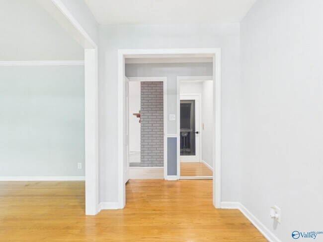 Building Photo - 6808 Jones Valley Dr SE