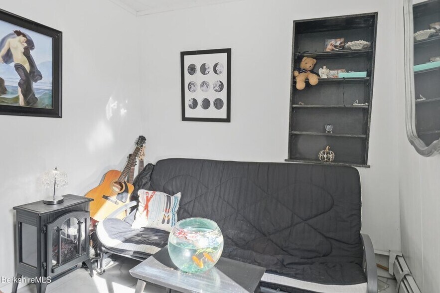 Building Photo - 9 Lincoln St