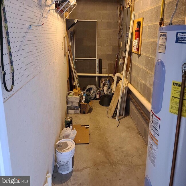 Building Photo - 135 Hill Valley Dr