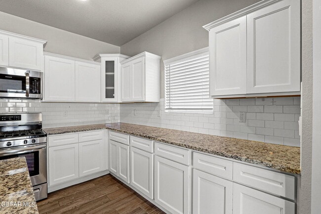 Building Photo - 14708 Tierra Garcia Dr