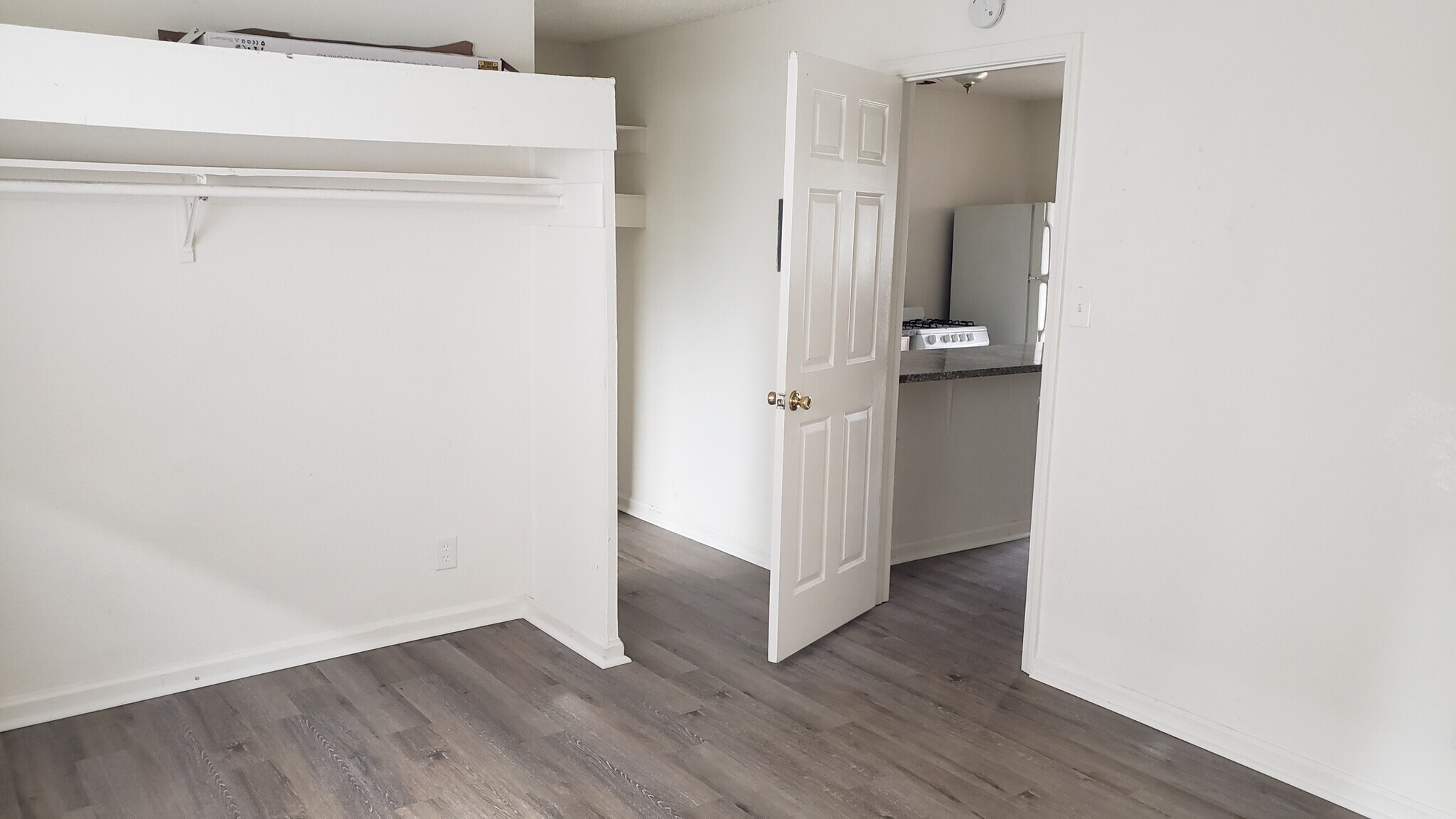 Building Photo - 3445 Altos Ave