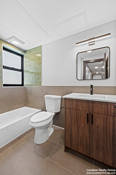 Building Photo - 1241 Chicago Ave