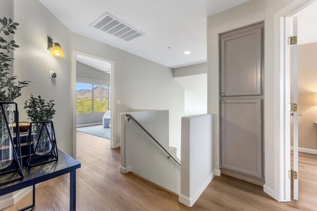 Building Photo - 10340 E Caribbean Ln